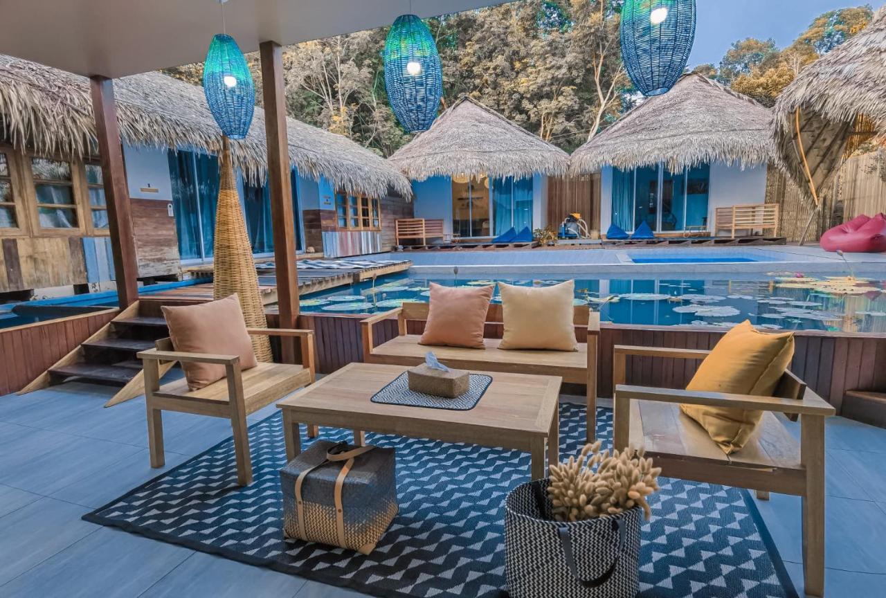 Varni Homestay Phatthalung Exteriör bild