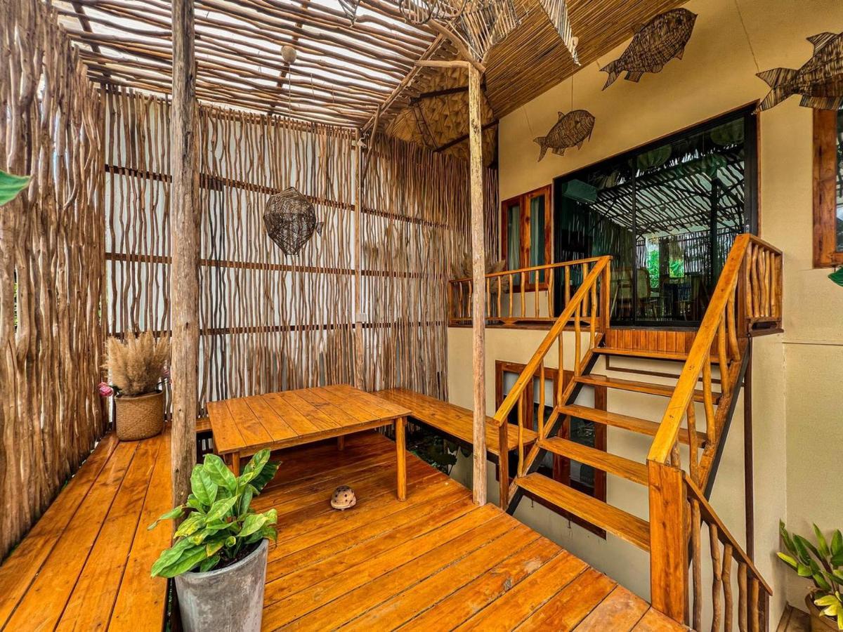 Varni Homestay Phatthalung Exteriör bild