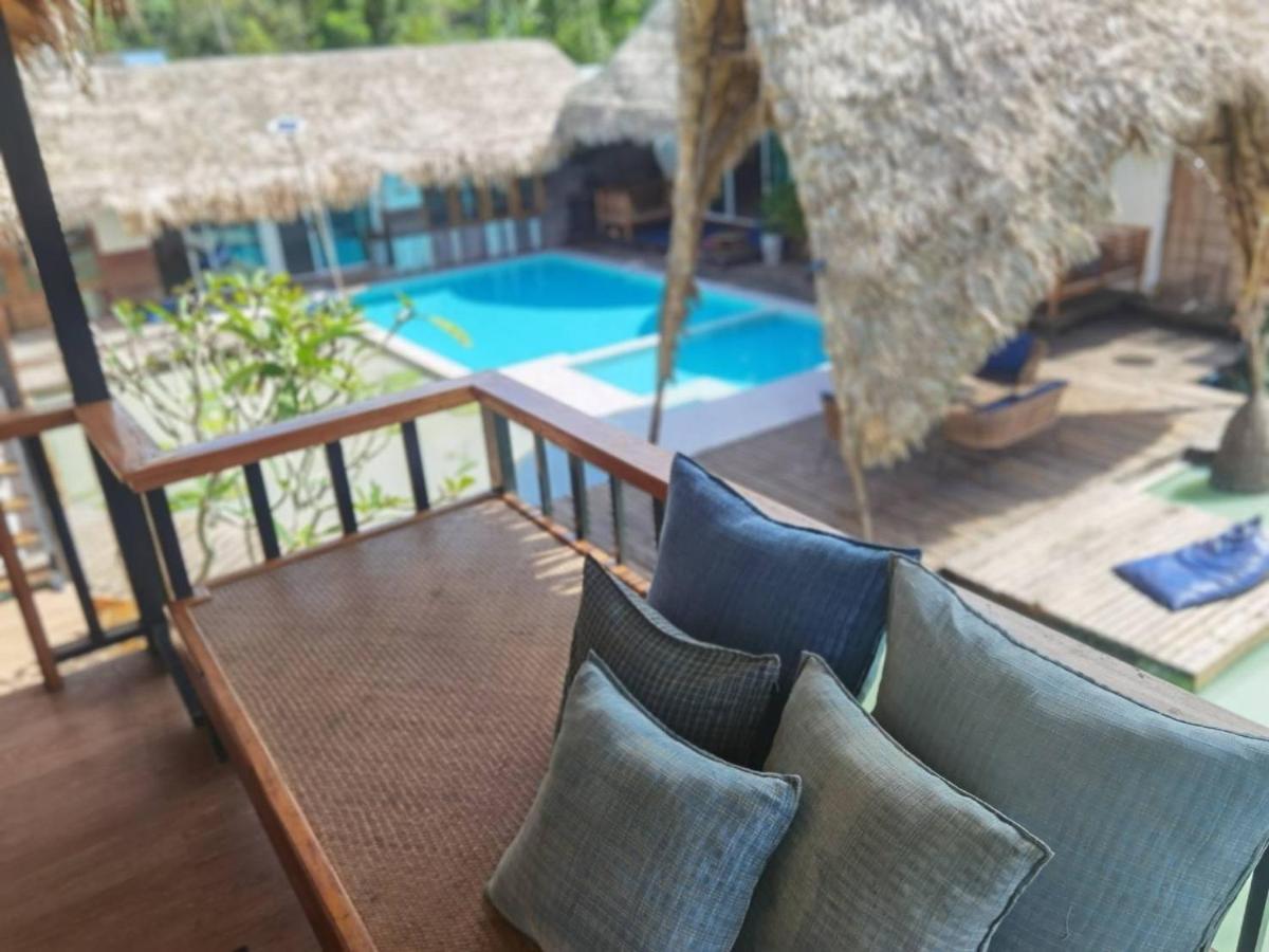 Varni Homestay Phatthalung Exteriör bild