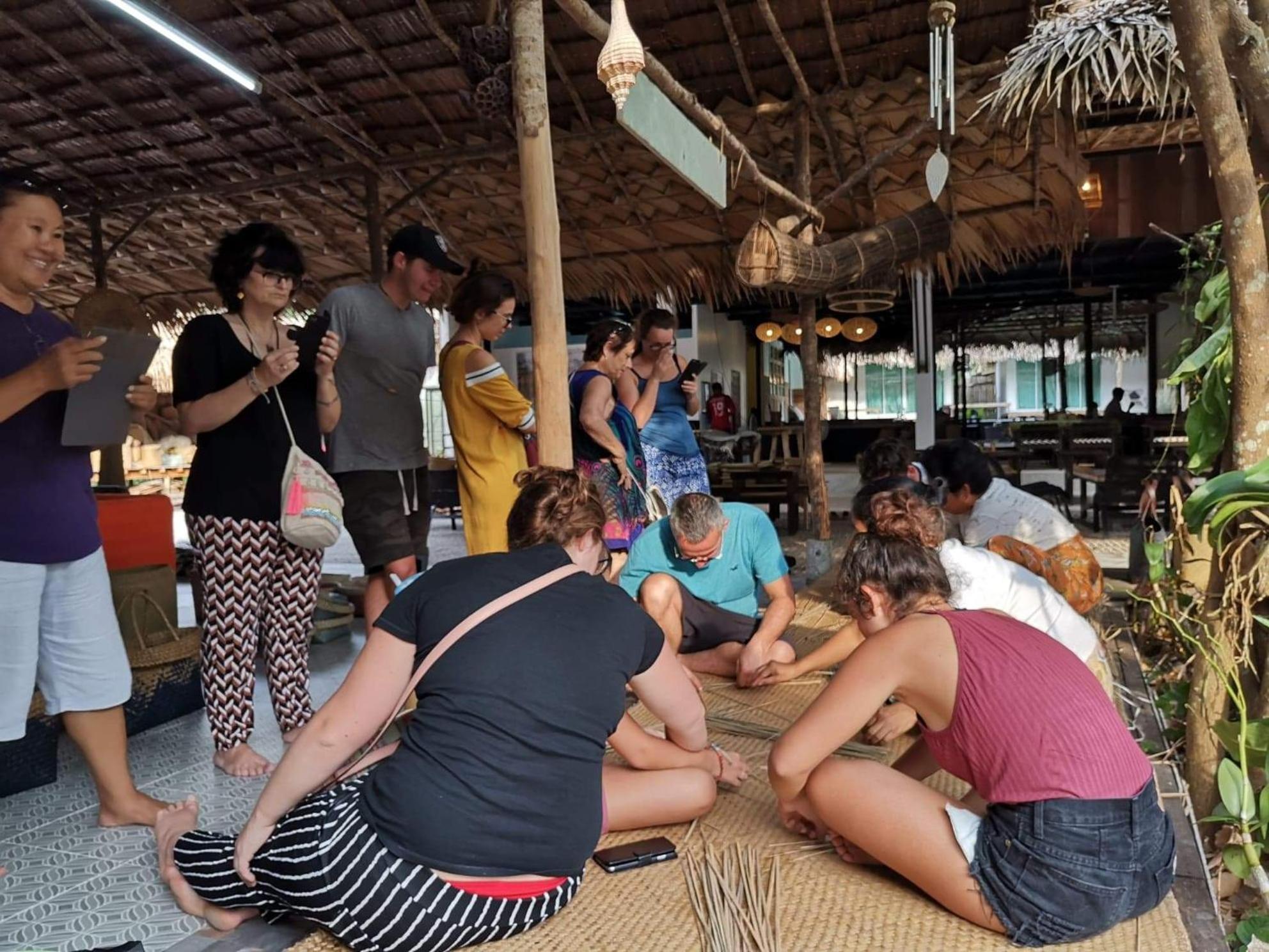 Varni Homestay Phatthalung Exteriör bild